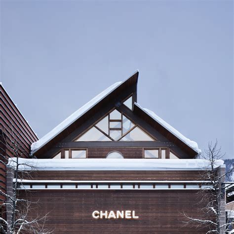 Chanel's 2022 Aspen Boutique Is Here for a Limited Time 